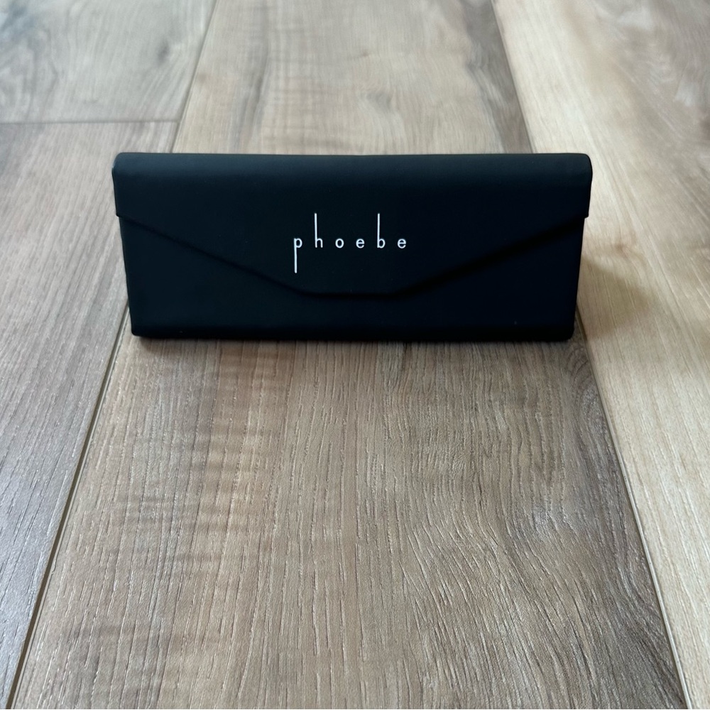 Phoebe Collapsible Glasses Case!!